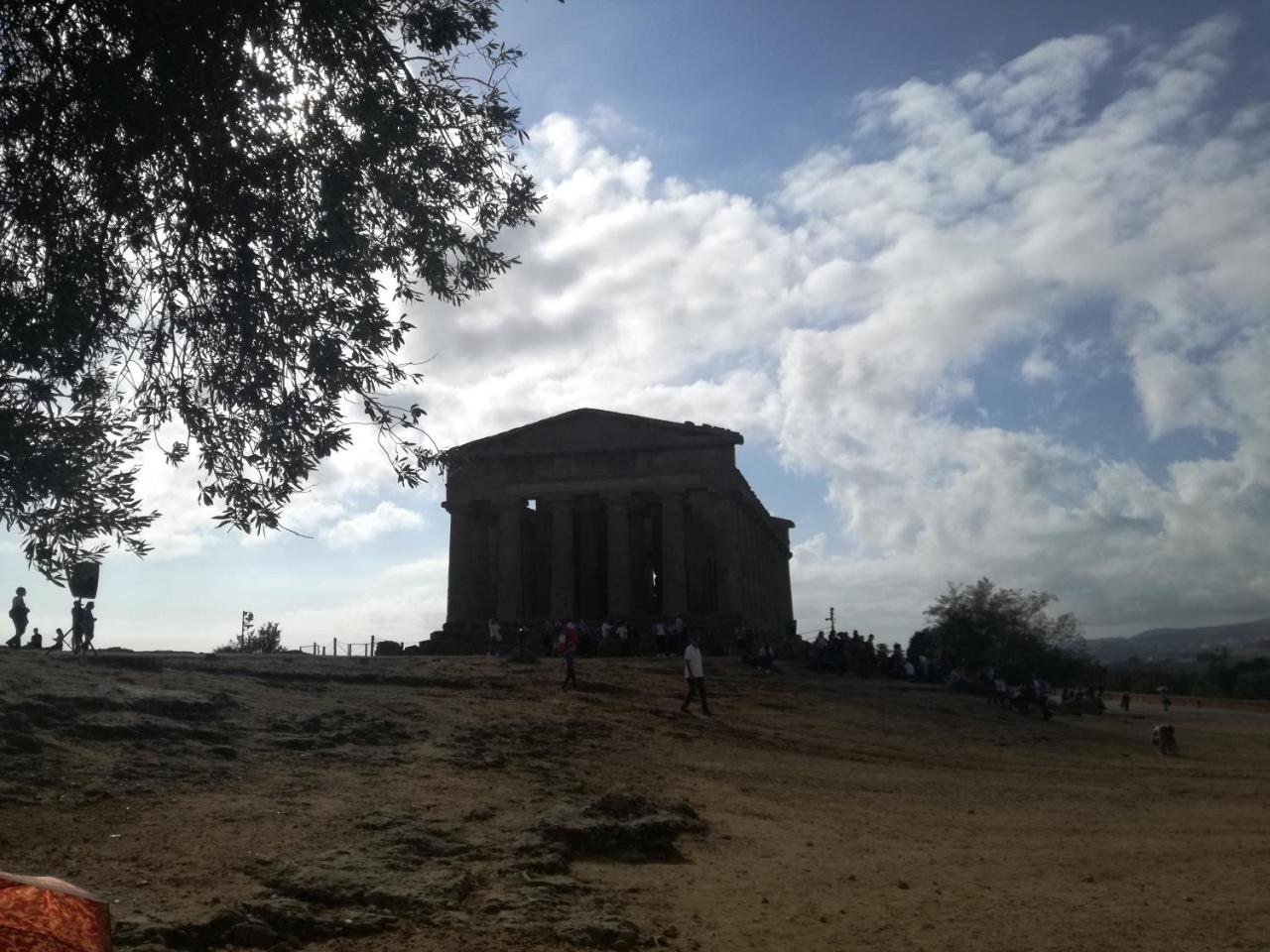 Locazione Turistica Domus Re Bed & Breakfast Agrigento Eksteriør bilde